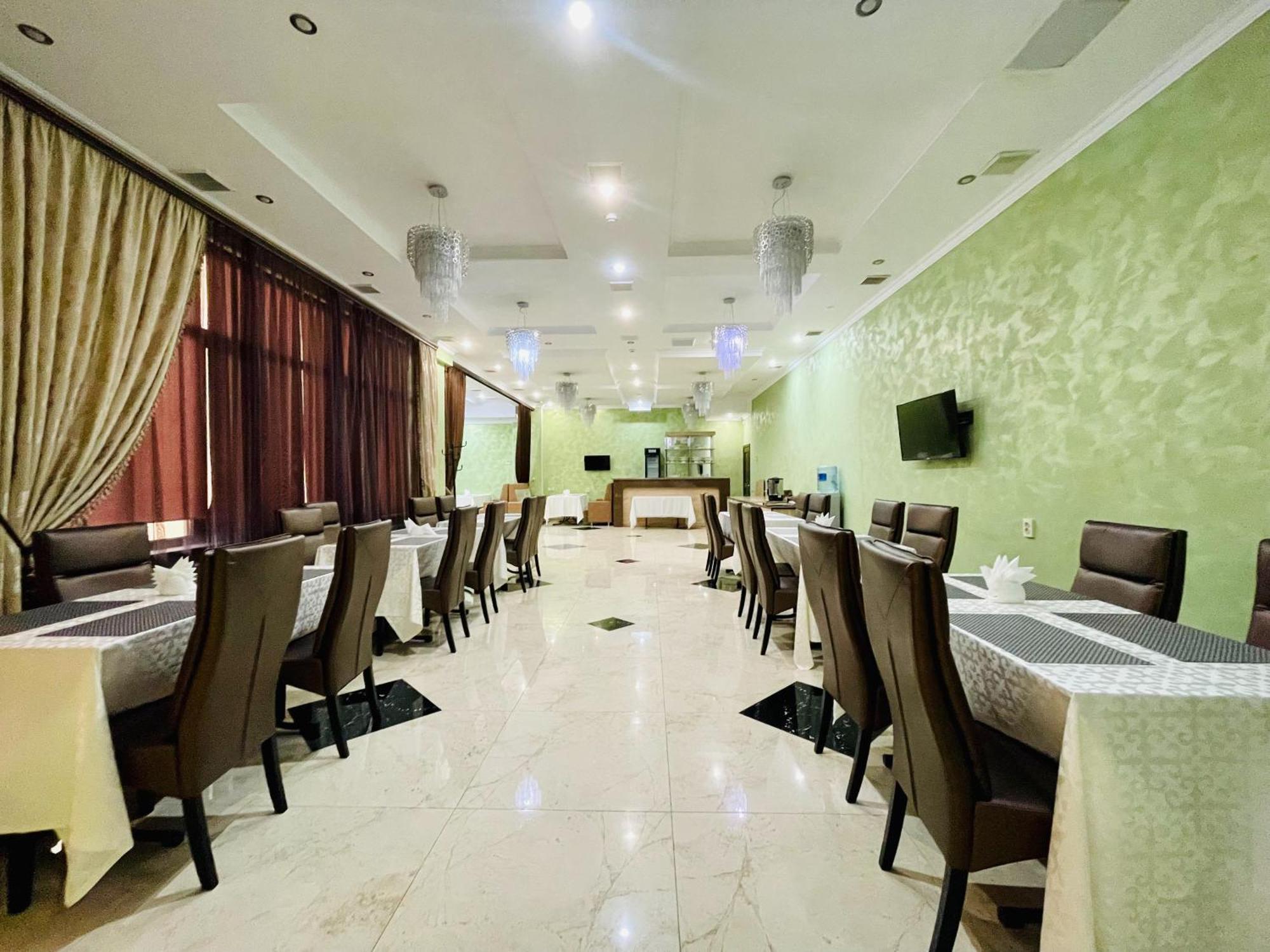 Hotel Dostyk Kyzylorda Exteriér fotografie