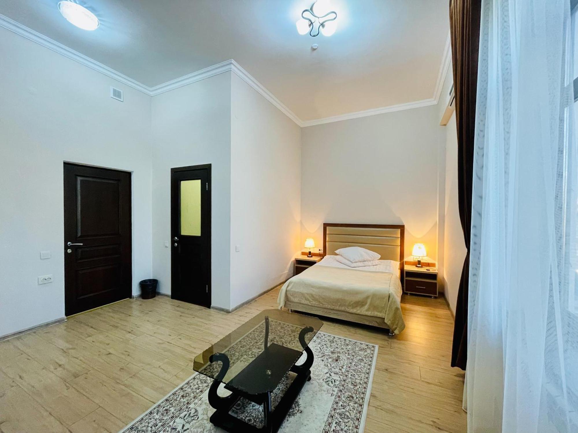 Hotel Dostyk Kyzylorda Exteriér fotografie