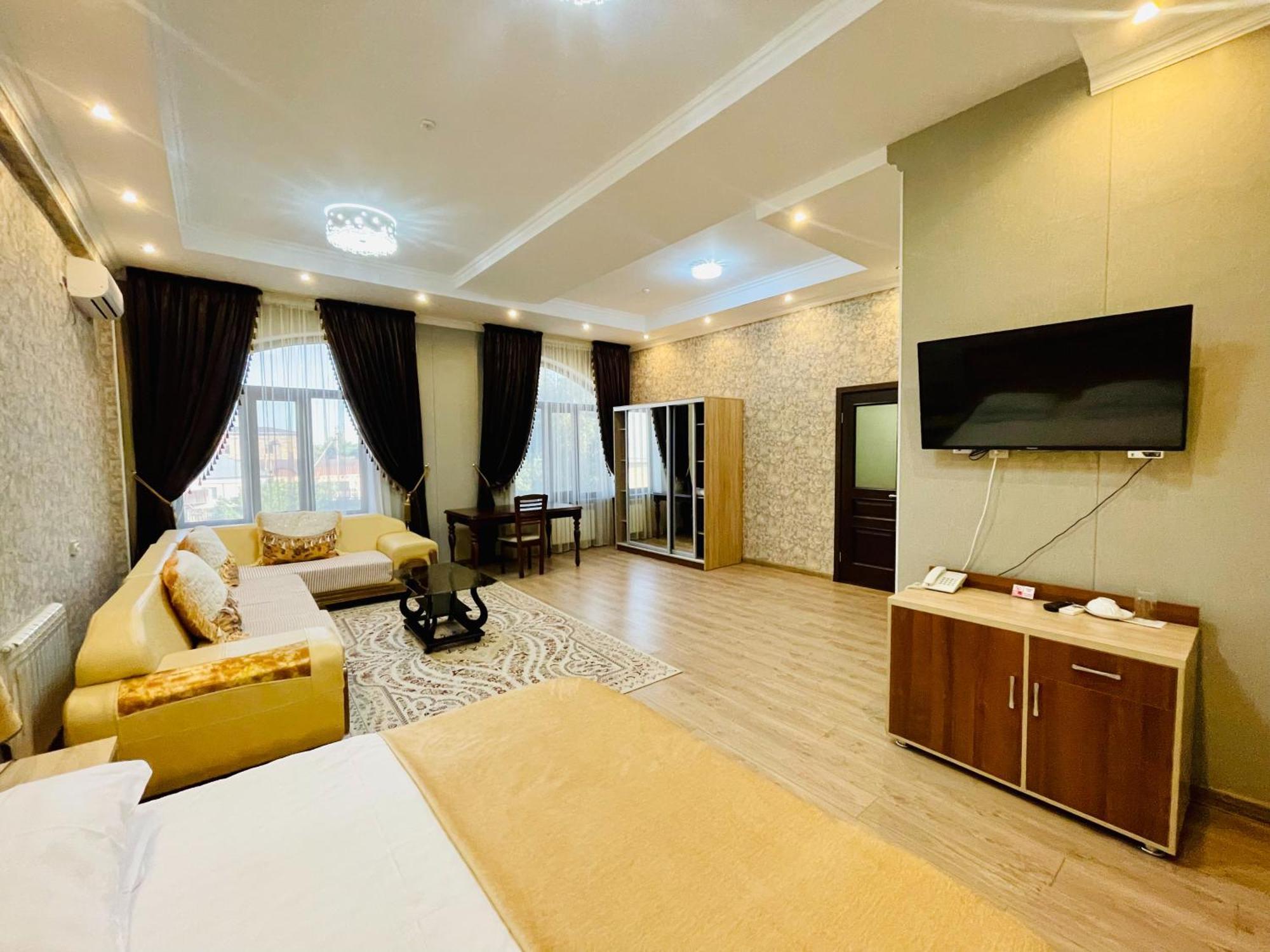 Hotel Dostyk Kyzylorda Exteriér fotografie