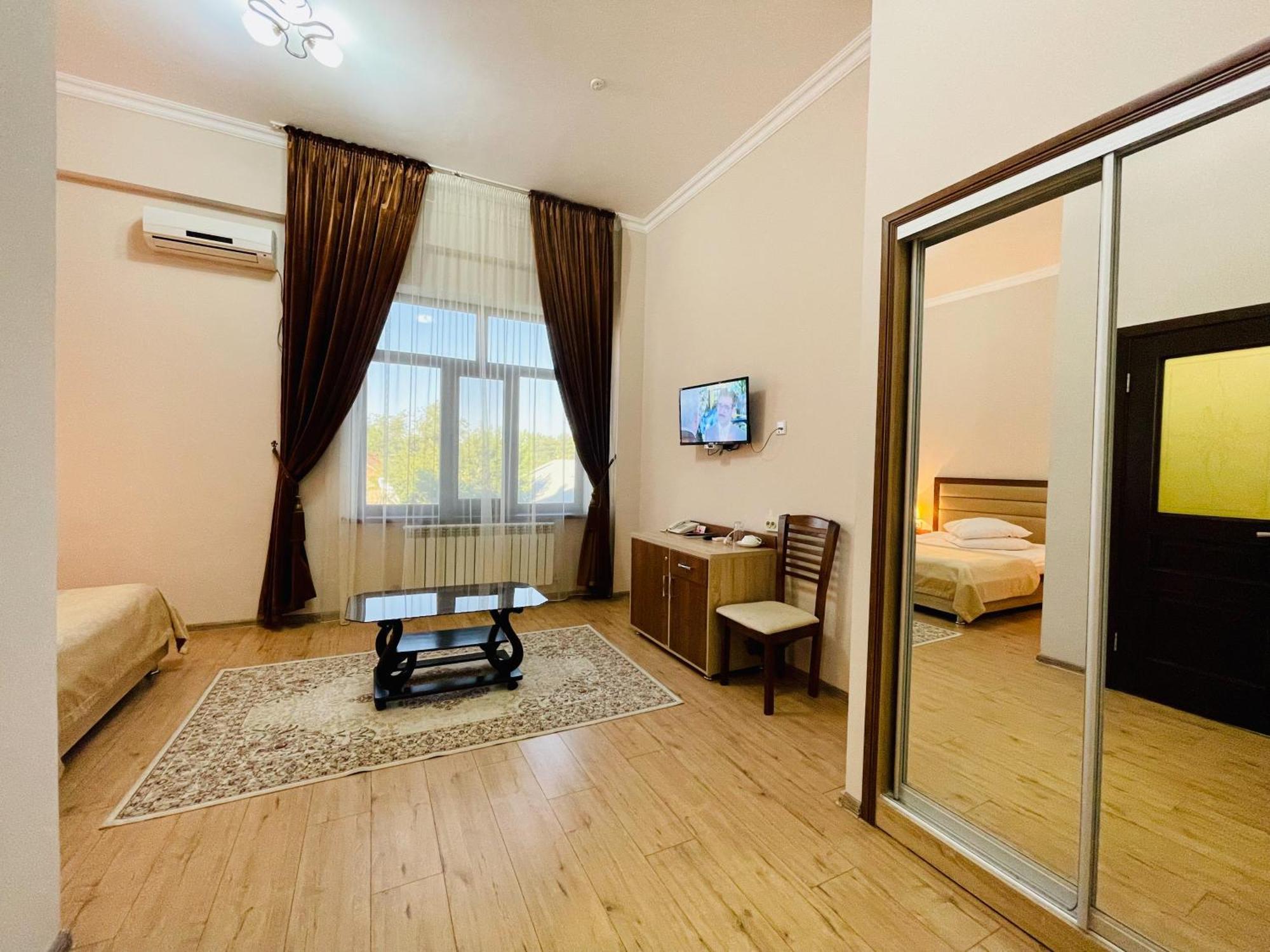 Hotel Dostyk Kyzylorda Exteriér fotografie