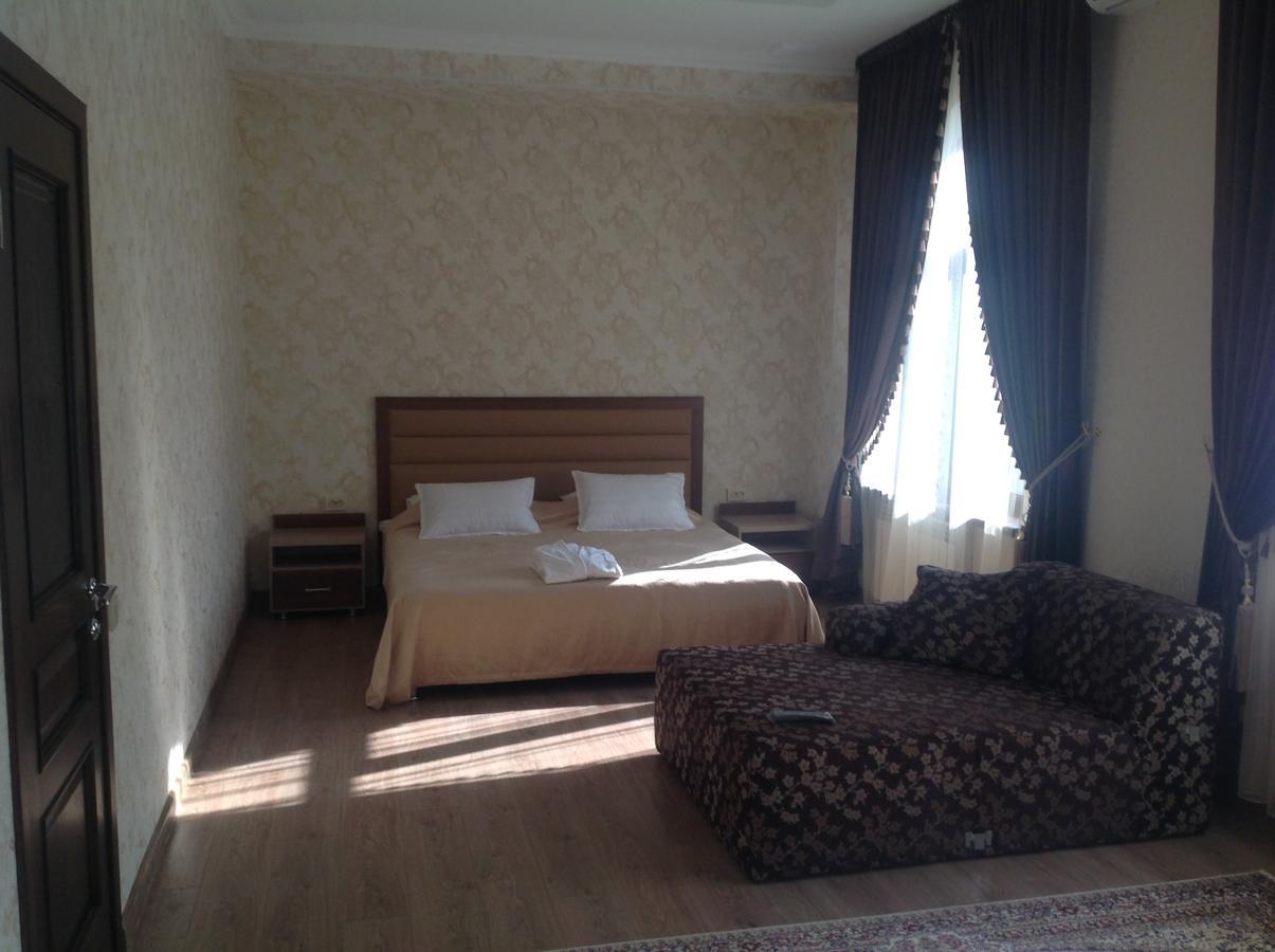 Hotel Dostyk Kyzylorda Exteriér fotografie