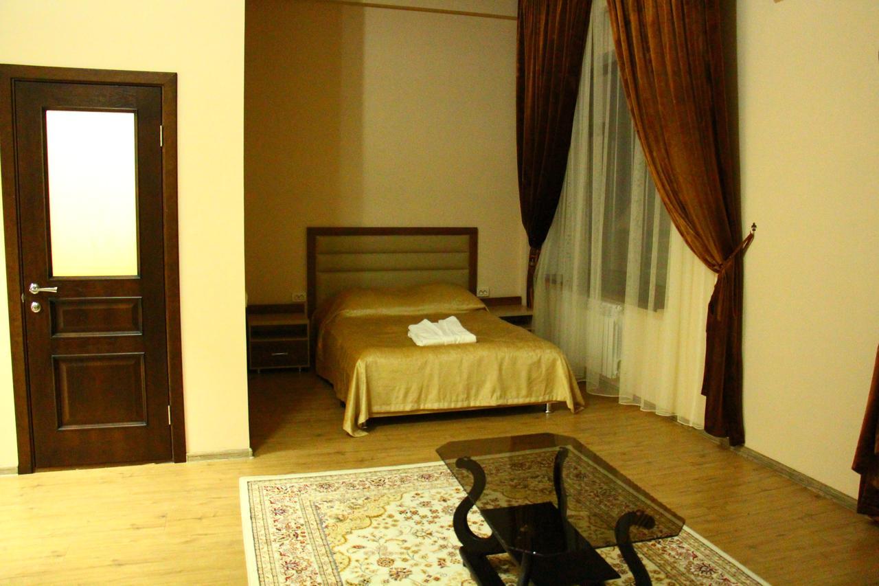 Hotel Dostyk Kyzylorda Exteriér fotografie