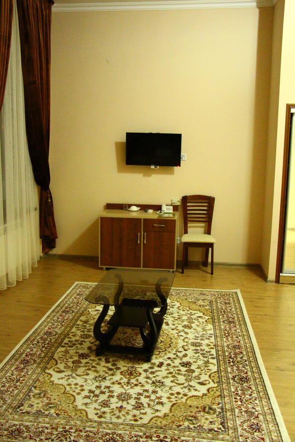 Hotel Dostyk Kyzylorda Exteriér fotografie